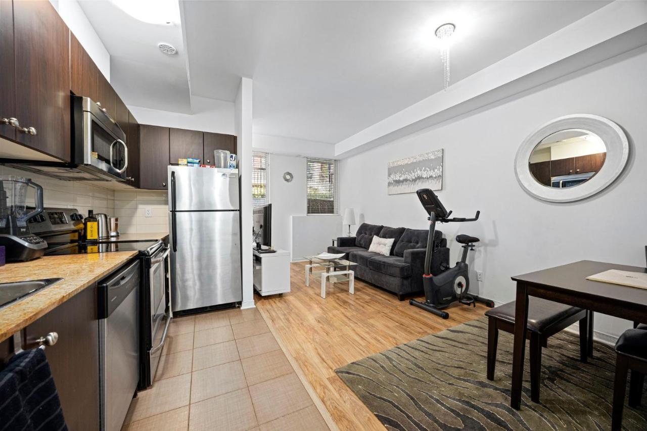 多伦多Beautiful Townhouse Near Yorkdale Mall, Wilson Subway公寓 外观 照片