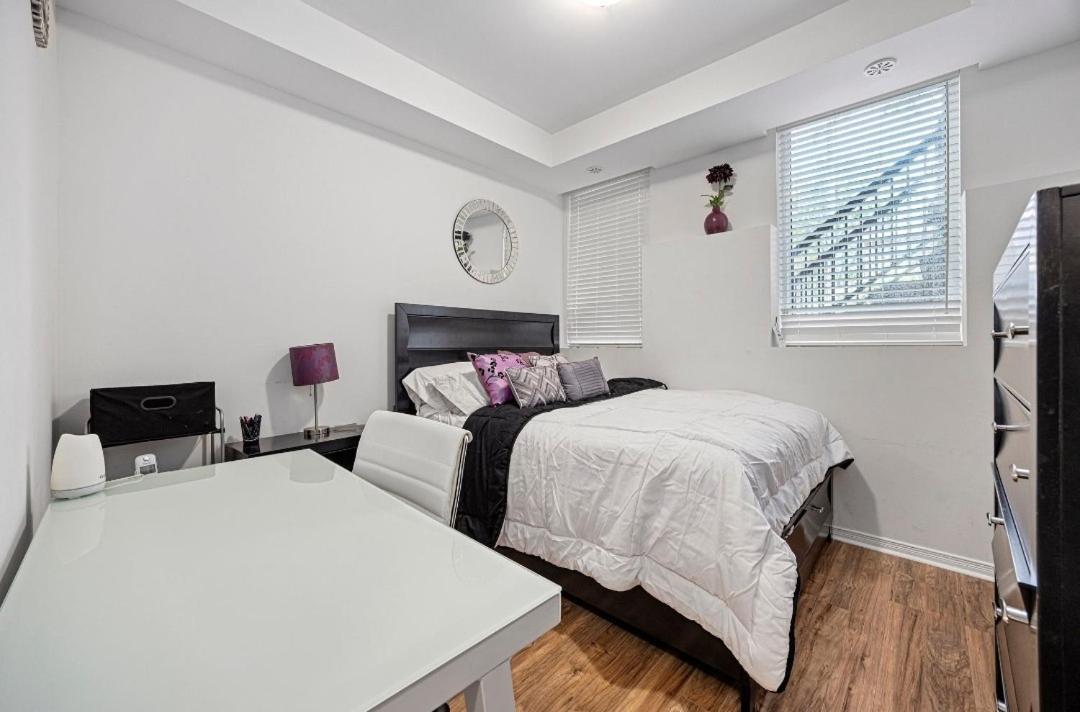 多伦多Beautiful Townhouse Near Yorkdale Mall, Wilson Subway公寓 外观 照片
