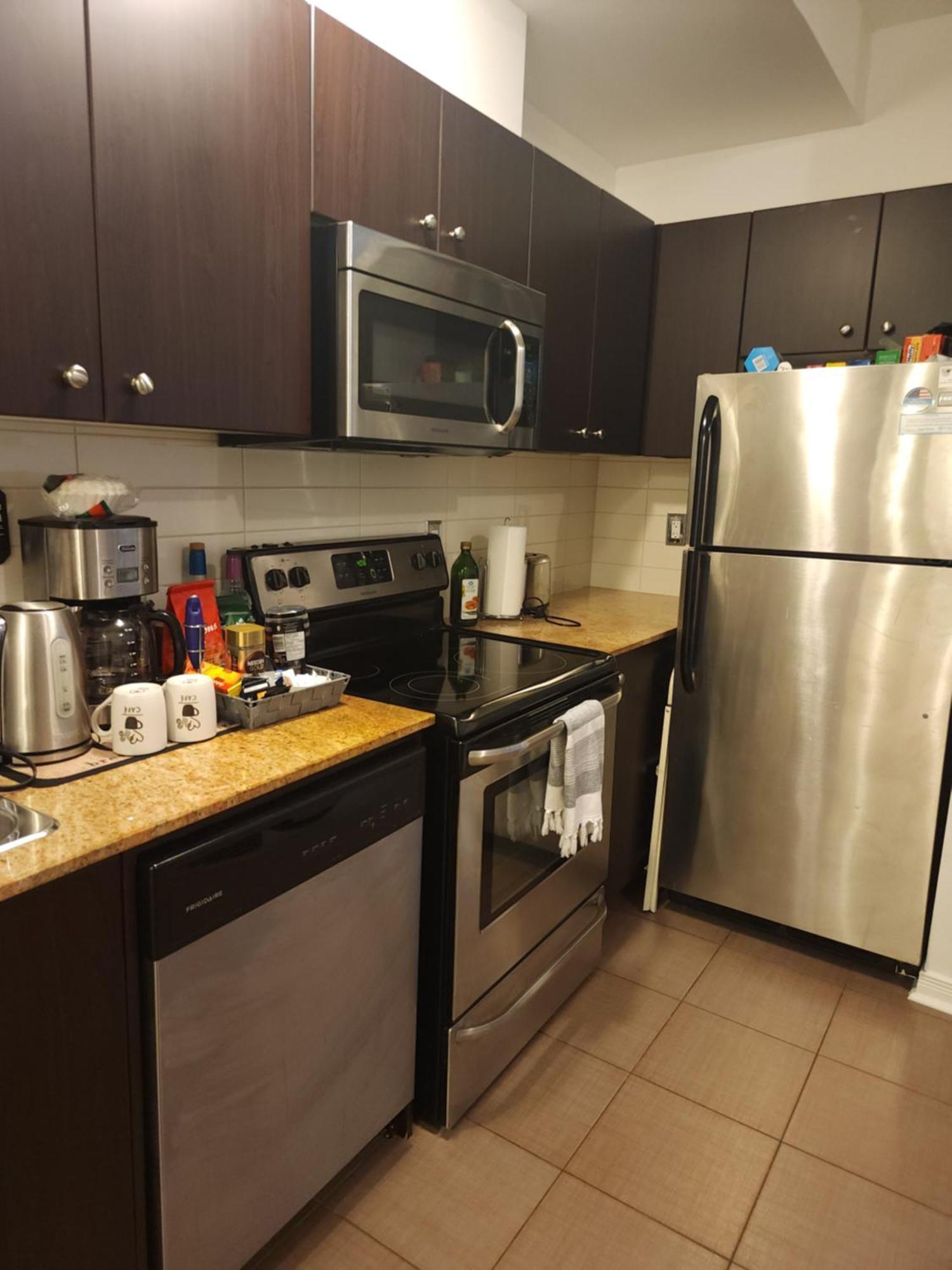 多伦多Beautiful Townhouse Near Yorkdale Mall, Wilson Subway公寓 外观 照片